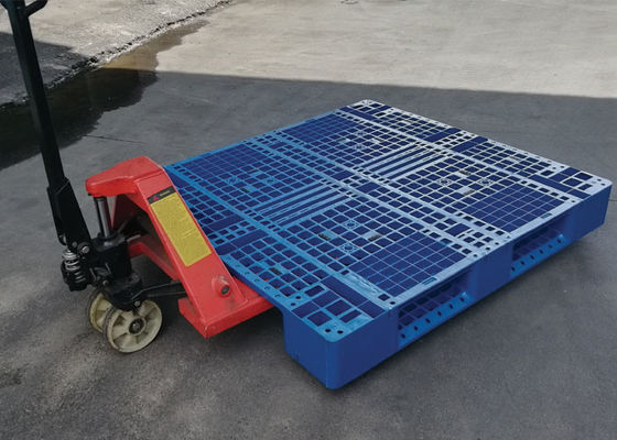 2000kg op zwaar werk berekend Plastic Pallets8pcs Staal die binnen versterken